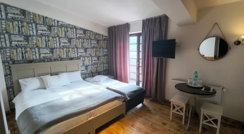 vama54 Cameră dublă cu balcon si pat extra pentru copil